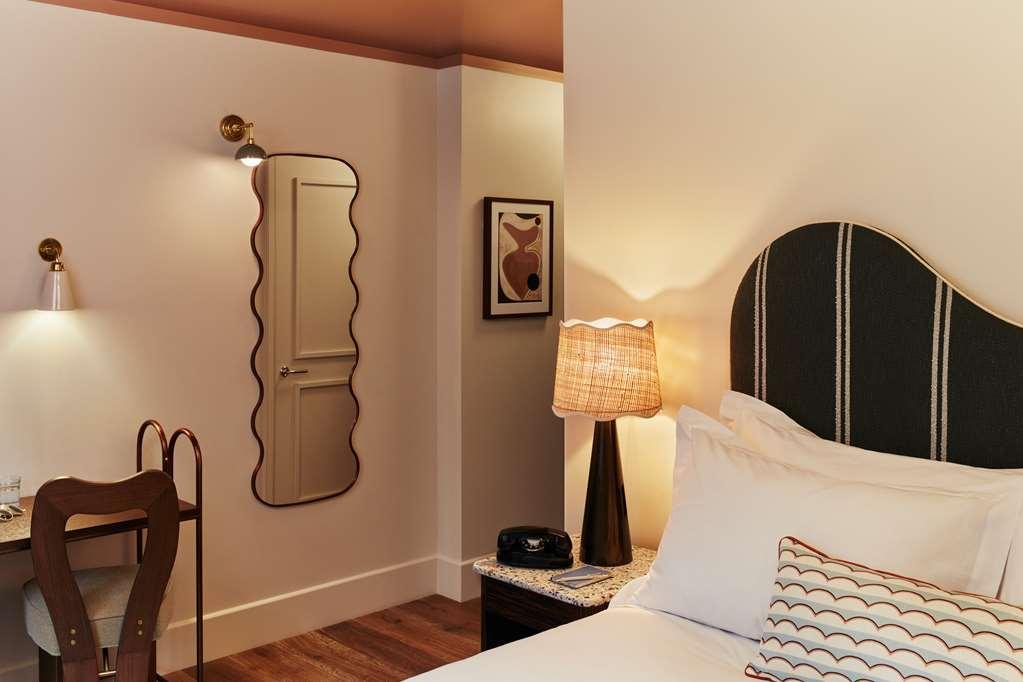 The Hoxton Shepherds Bush London Room photo